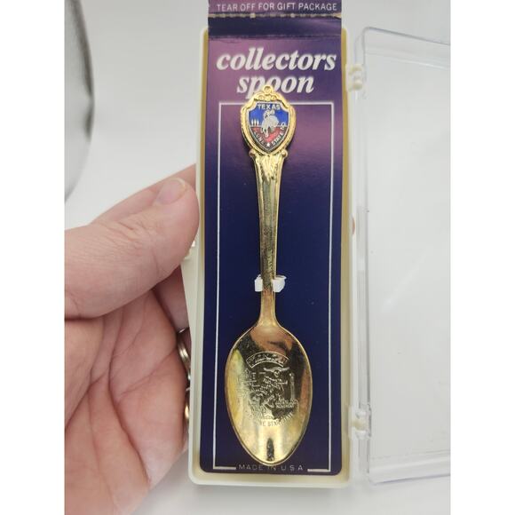 Lot of 2 Texas Souvenir Spoons Dallas Skyline & Centennial Gold Tone Silverplate - Picture 2 of 9